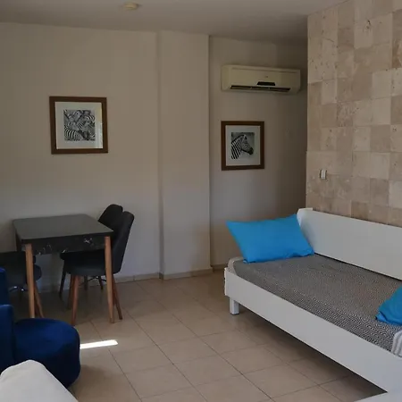 Safari Suit N-5 Apartment